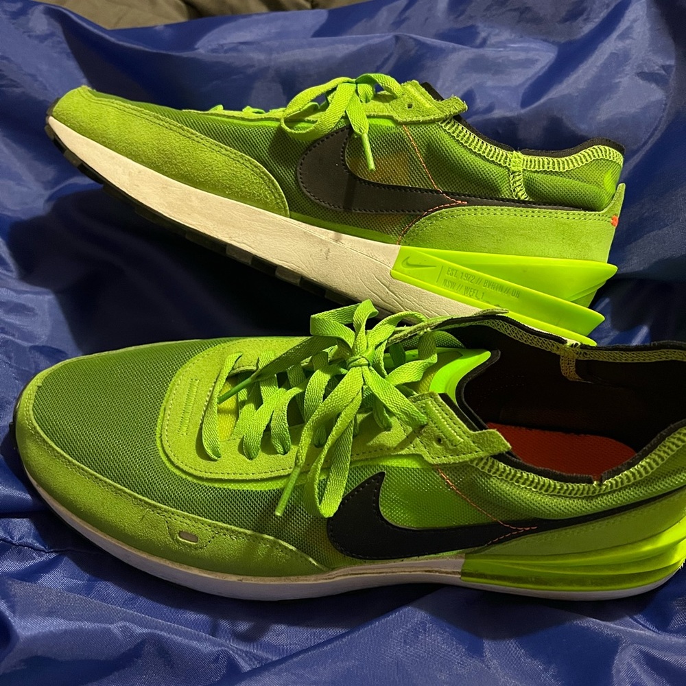 Nike waffle one